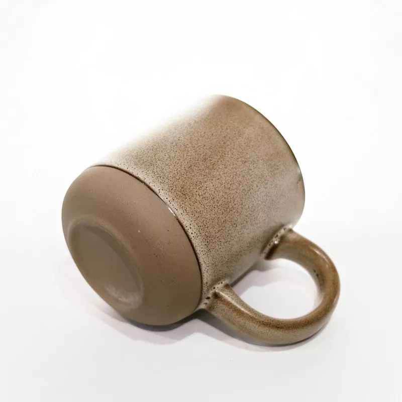 सरल आधुनिक सिरेमिक यात्रा मग
